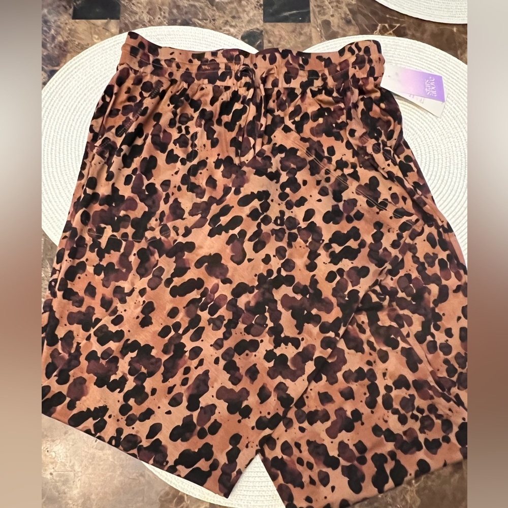 Women’s Pj set size XS and Small 🐆🖤🤎